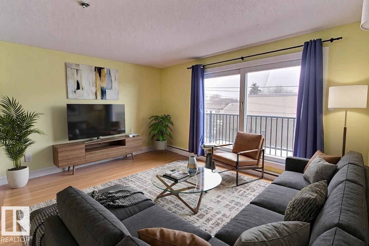 #305 10740 105 ST NW - 5