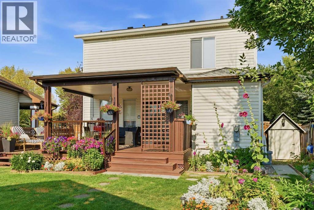 Single Family House for Sale in  Prestwick Green SE McKenzie Towne Calgary 