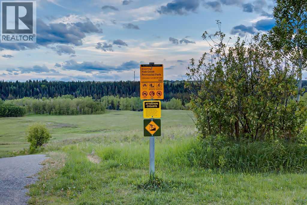 Single Family House for Sale in  Everstone Road SW Evergreen Calgary 