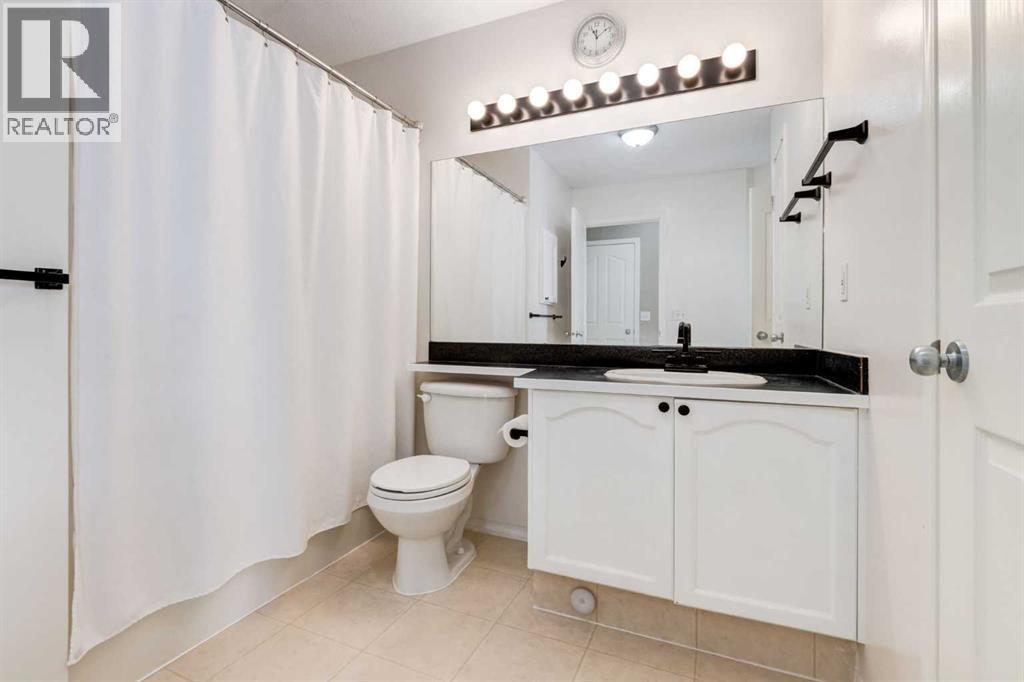 Single Family House for Sale in  Everstone Road SW Evergreen Calgary 