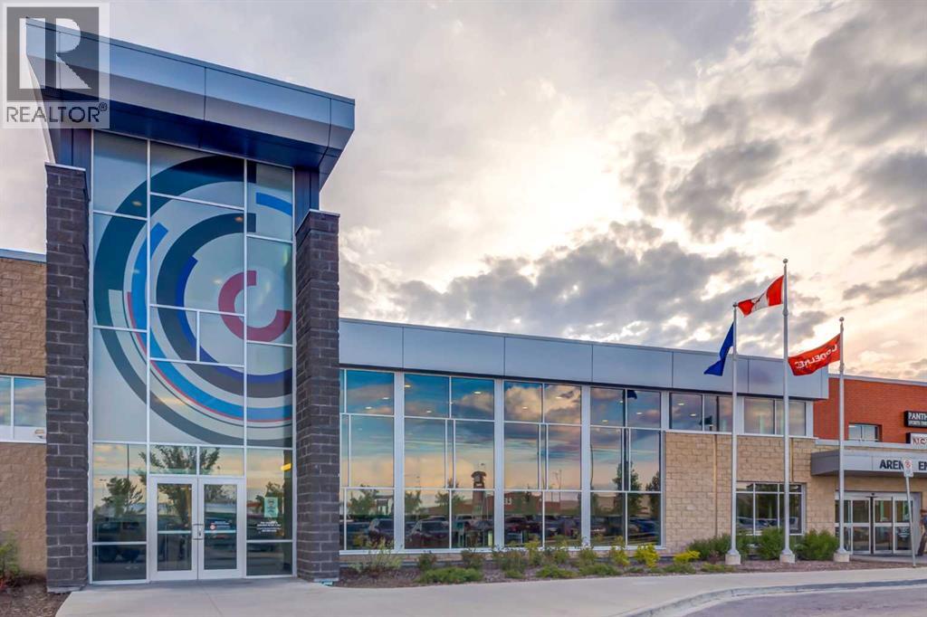 Single Family House for Sale in  Everstone Road SW Evergreen Calgary 