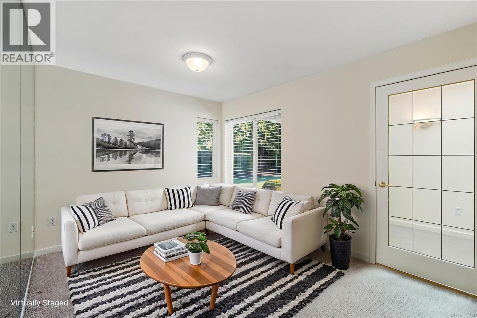 #1 850 Arbutus St - 13