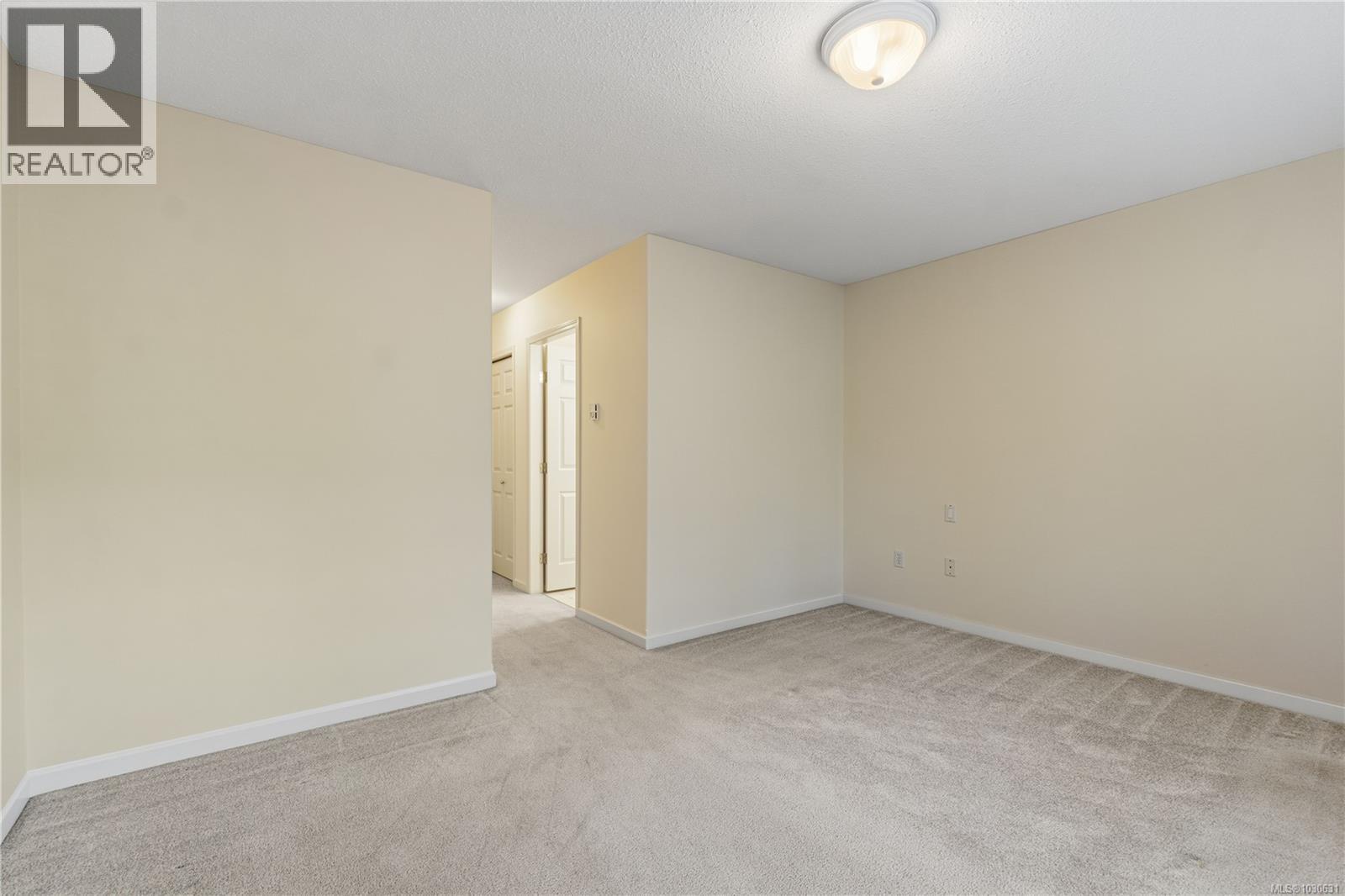 #1 850 Arbutus St - 21