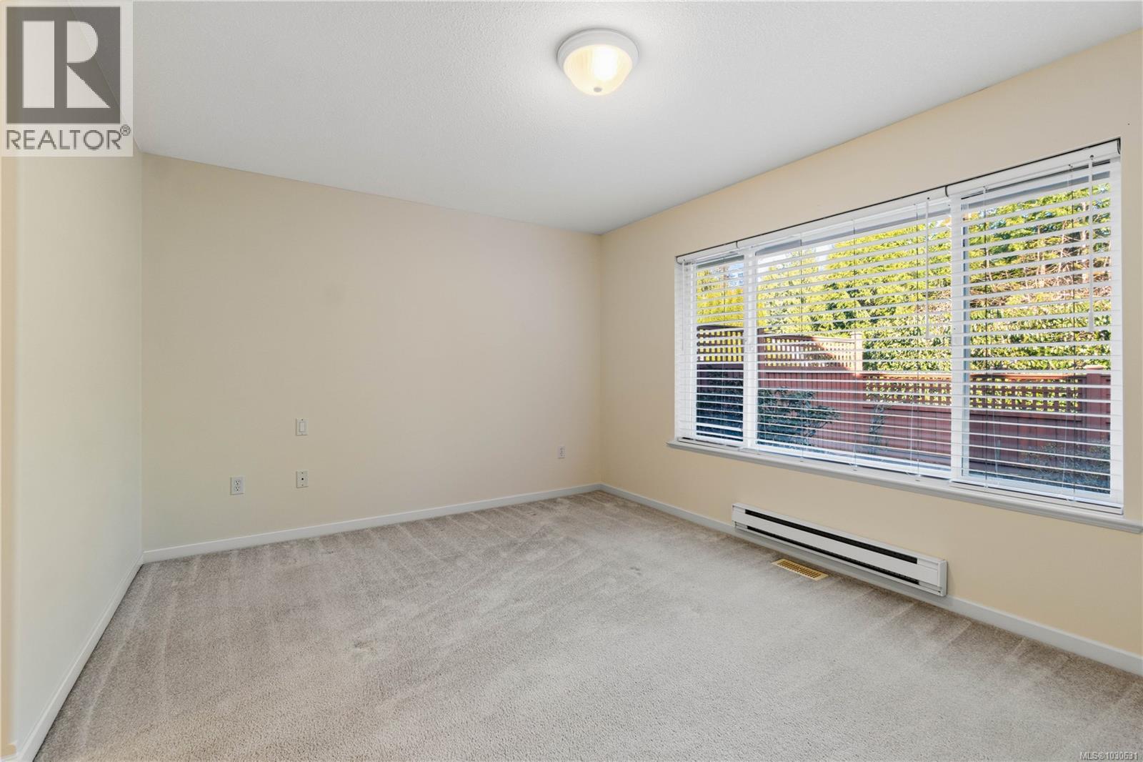 #1 850 ARBUTUS ST - 22