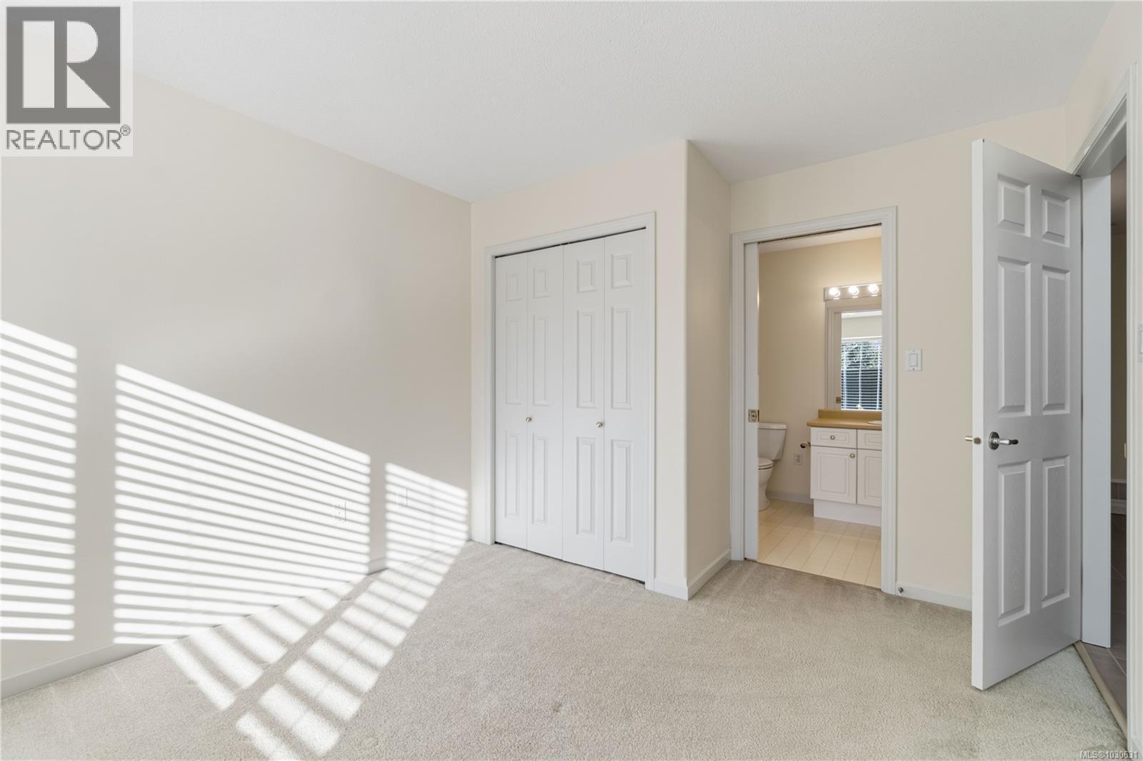 #1 850 ARBUTUS ST - 26