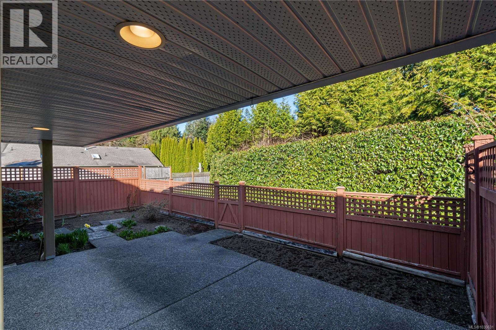 #1 850 Arbutus St - 28
