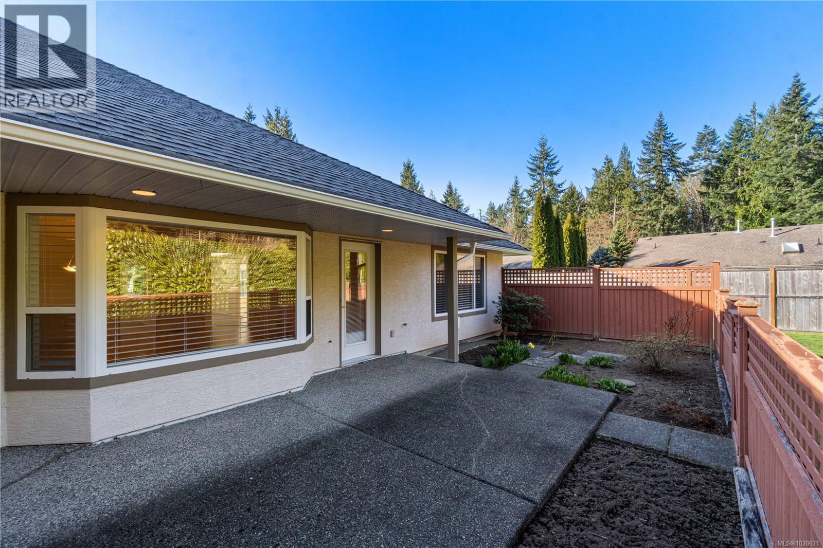 #1 850 Arbutus St - 29