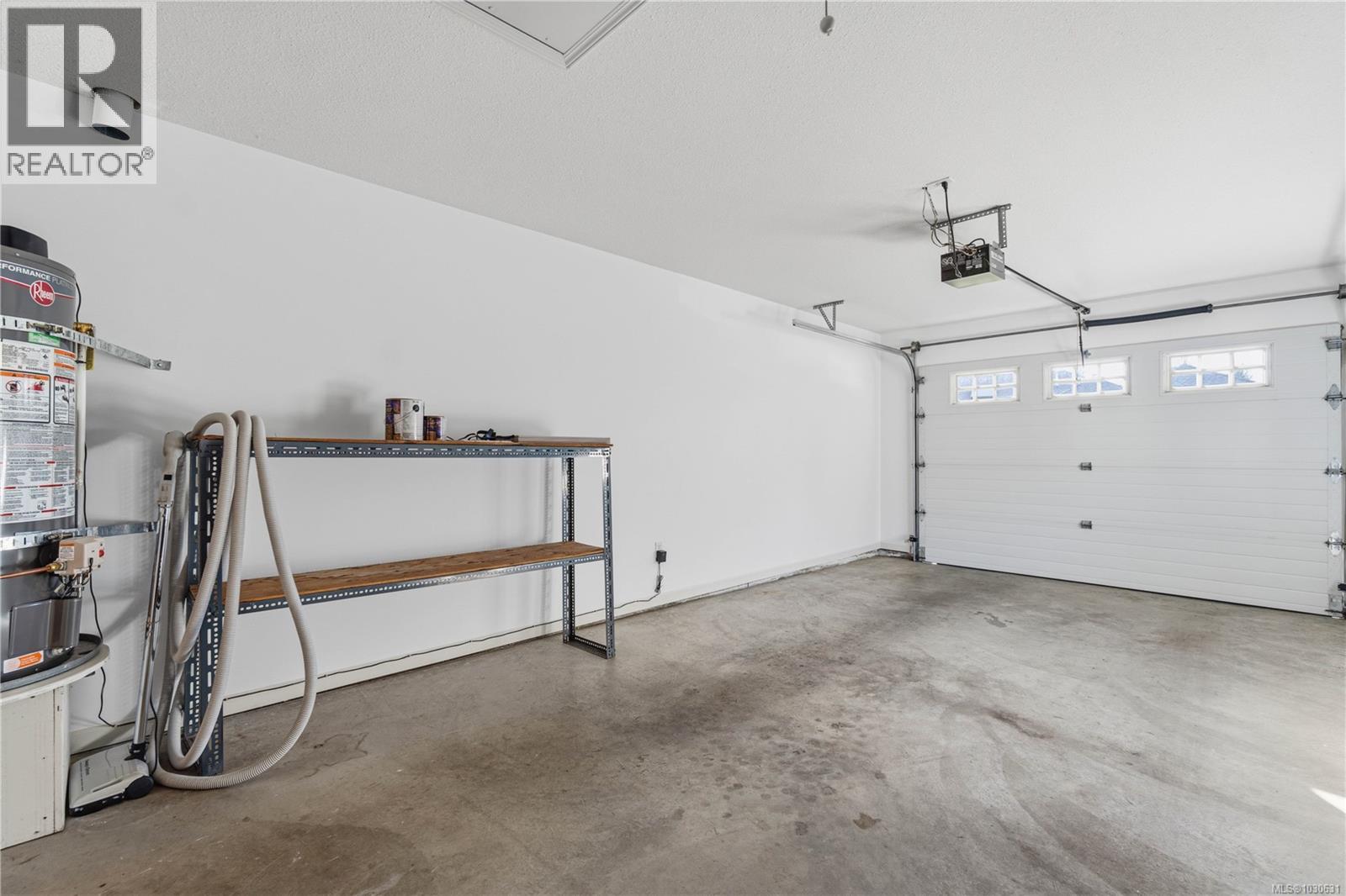 #1 850 ARBUTUS ST - 41