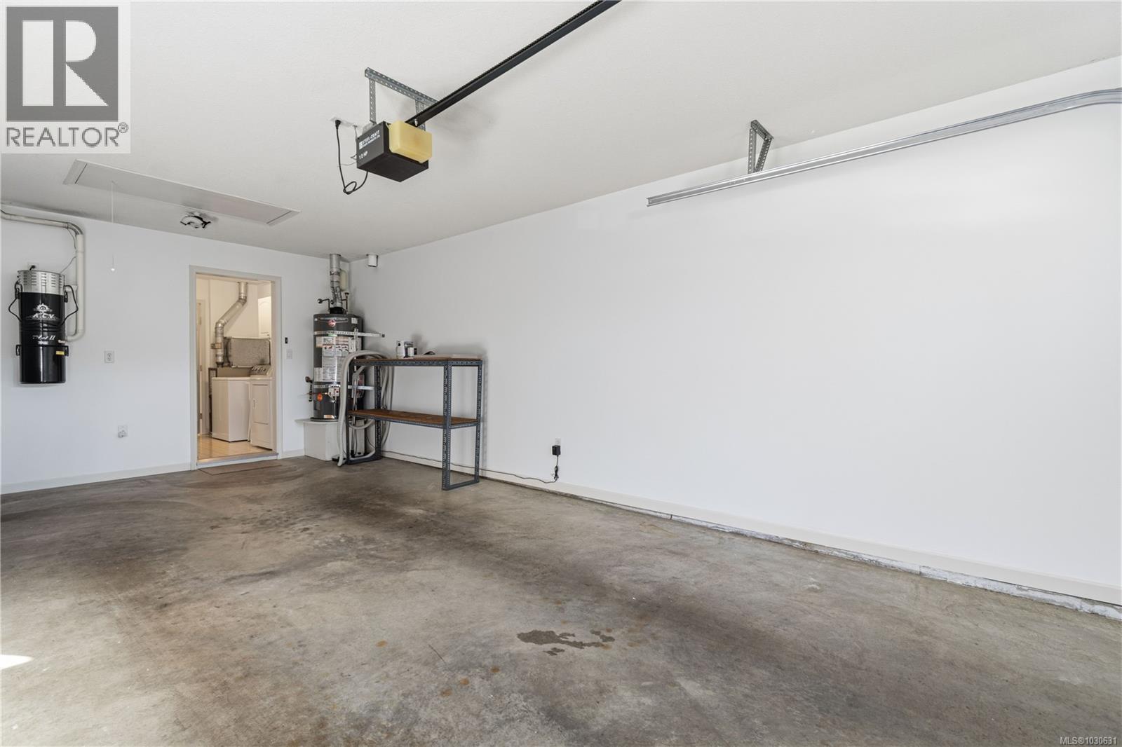#1 850 Arbutus St - 42
