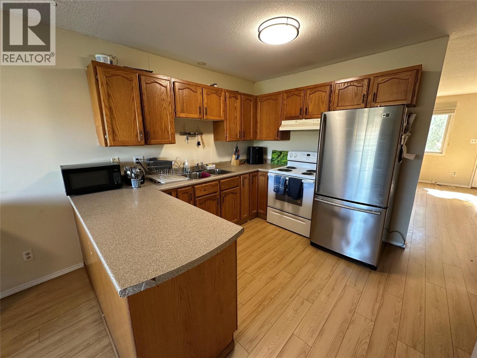#11 6370 Park Drive - 9