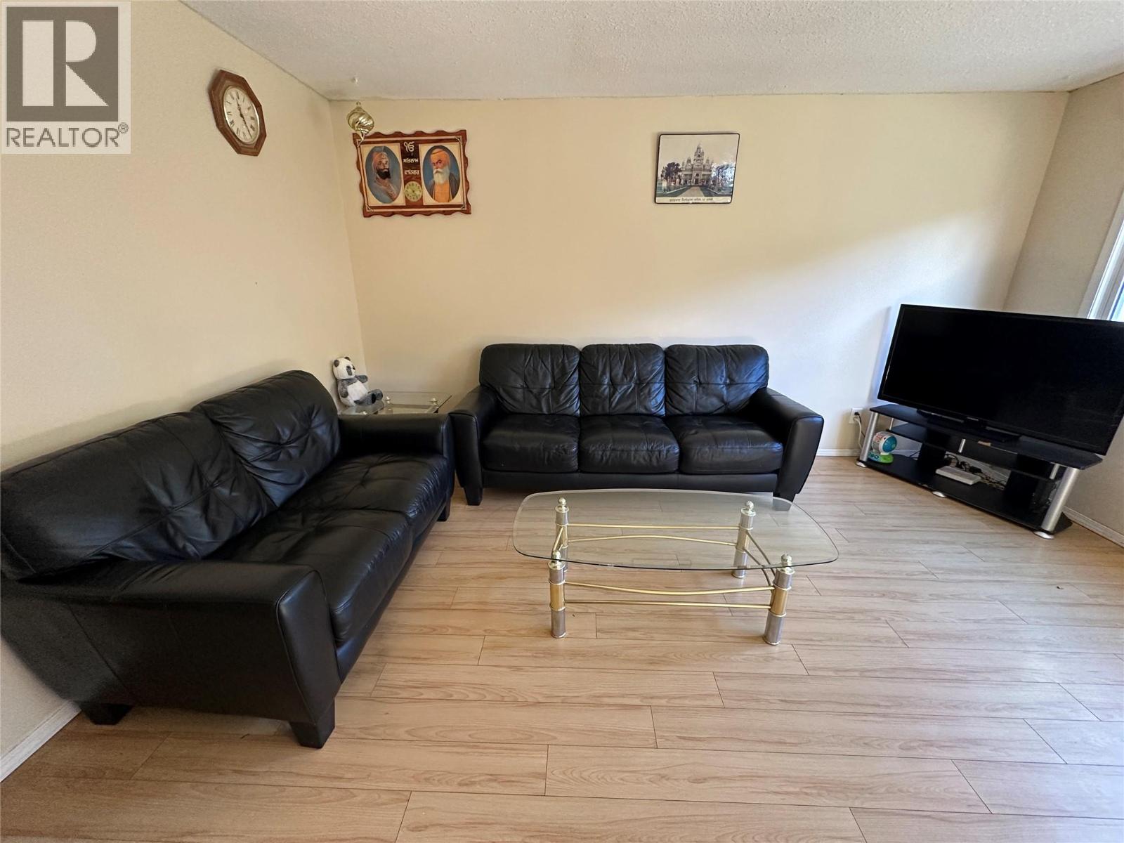 #11 6370 Park Drive - 5