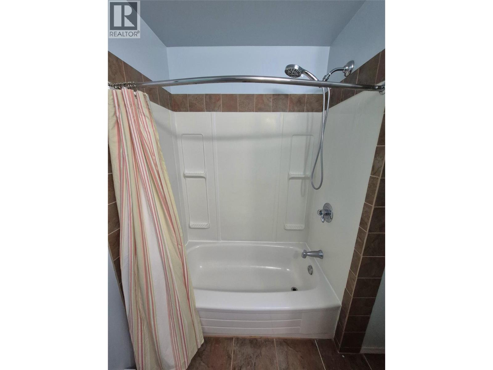 2126 68th Avenue Unit# 403, Grand Forks