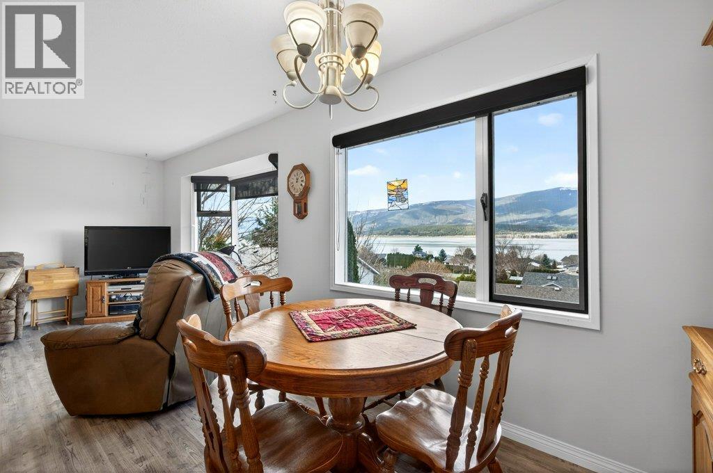 4751 Lakeshore Road NE, Salmon Arm