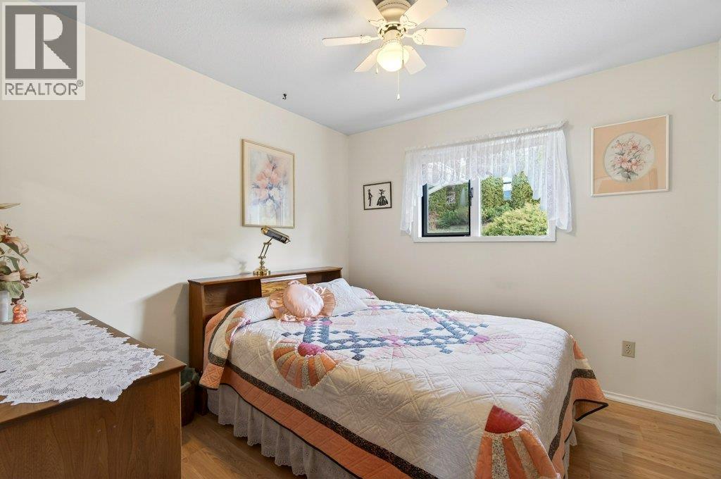 4751 Lakeshore Road NE, Salmon Arm