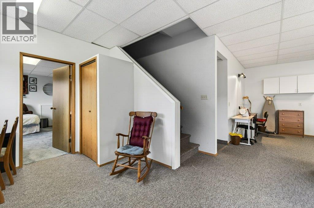 4751 Lakeshore Road NE, Salmon Arm