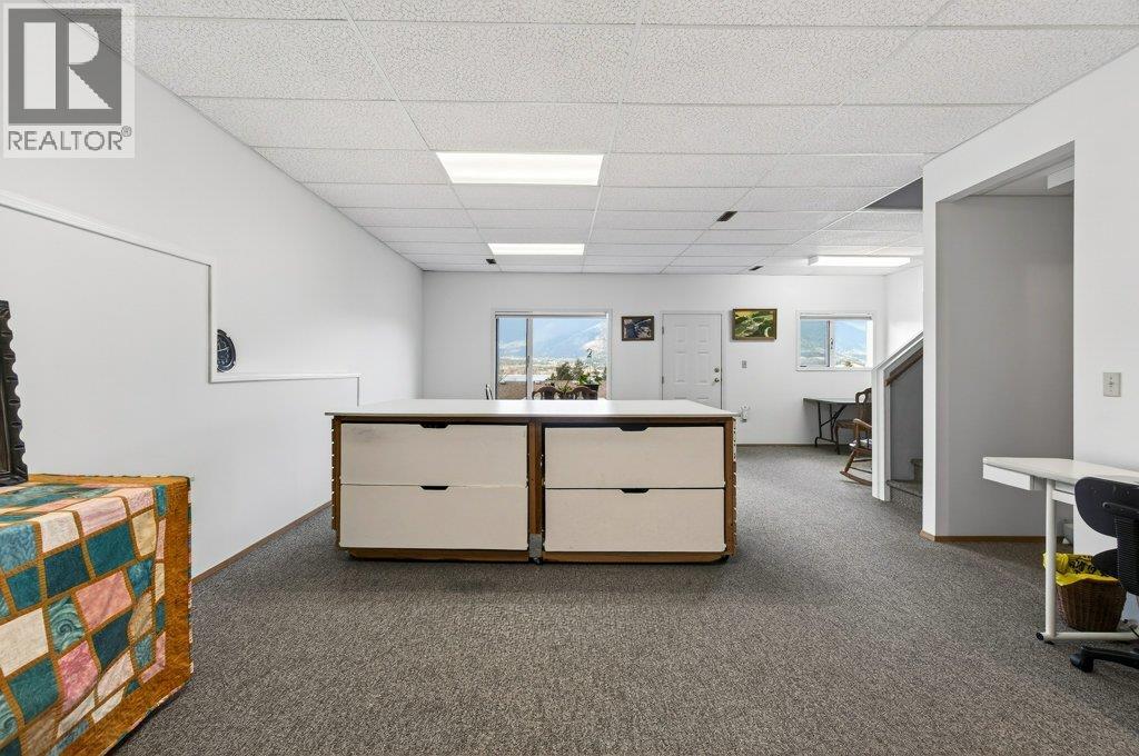 4751 Lakeshore Road NE, Salmon Arm