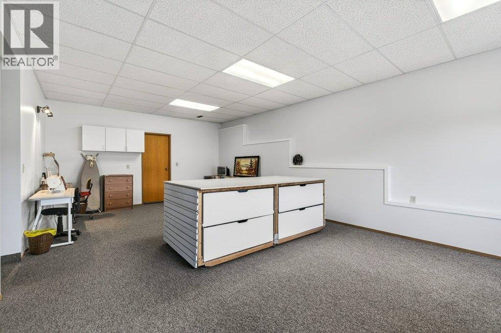 4751 Lakeshore Road NE, Salmon Arm