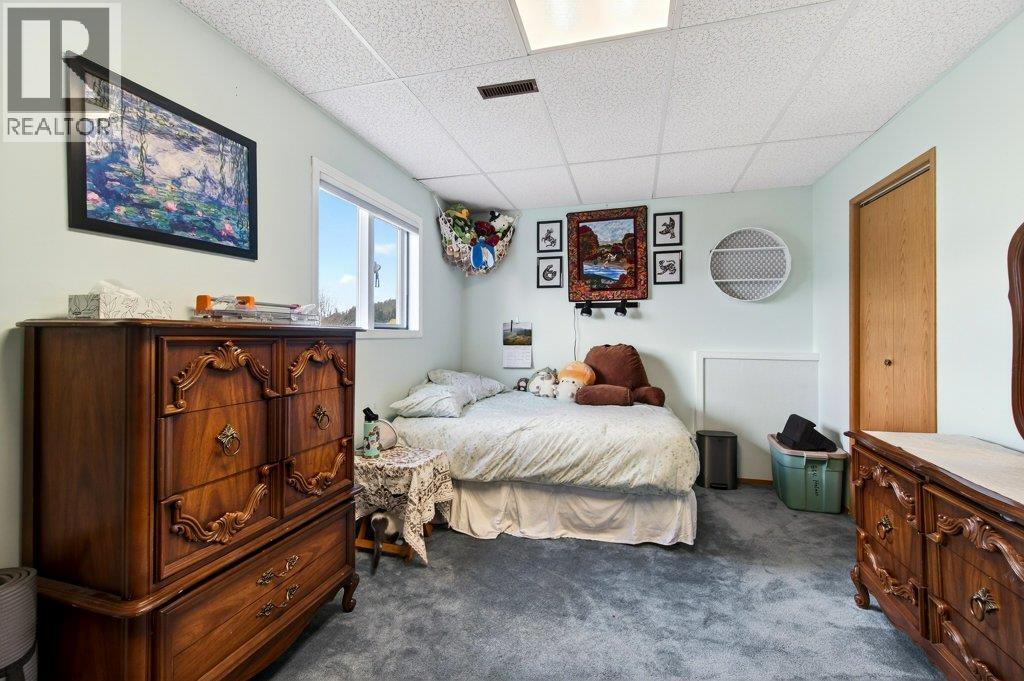 4751 Lakeshore Road NE, Salmon Arm