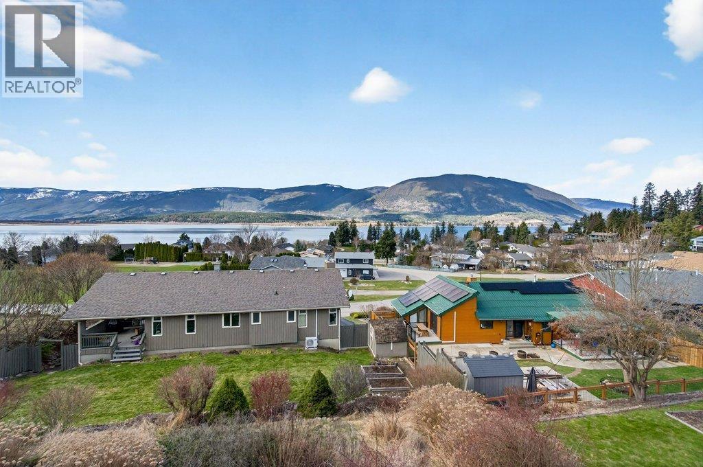 4751 Lakeshore Road NE, Salmon Arm