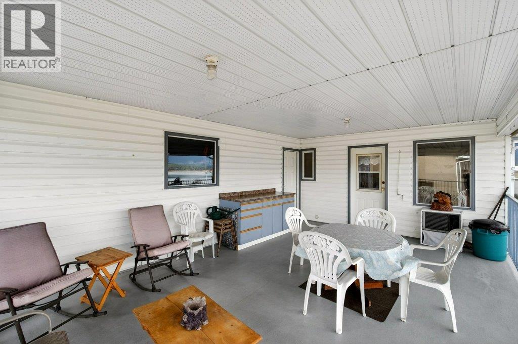 4751 Lakeshore Road NE, Salmon Arm