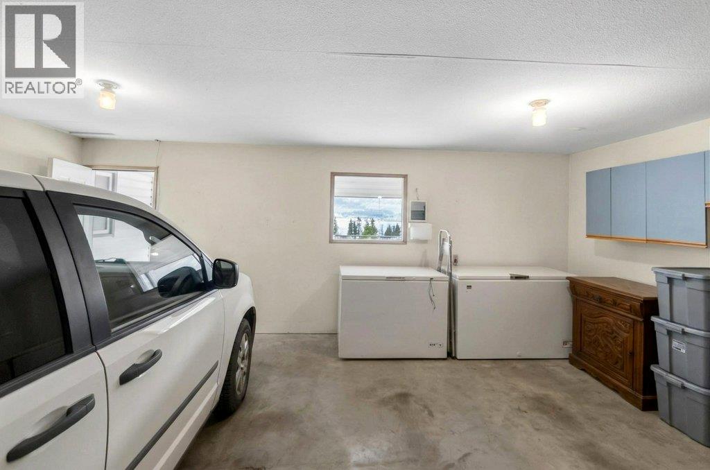 4751 Lakeshore Road NE, Salmon Arm