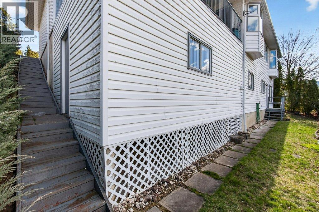 4751 Lakeshore Road NE, Salmon Arm