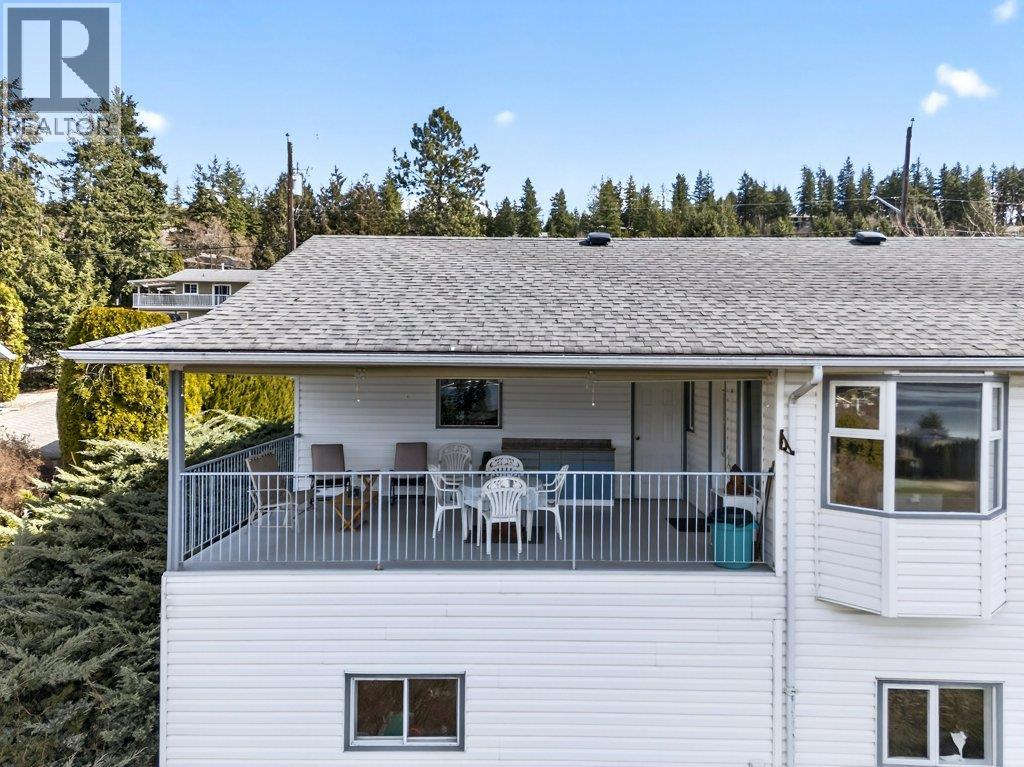 4751 Lakeshore Road NE, Salmon Arm