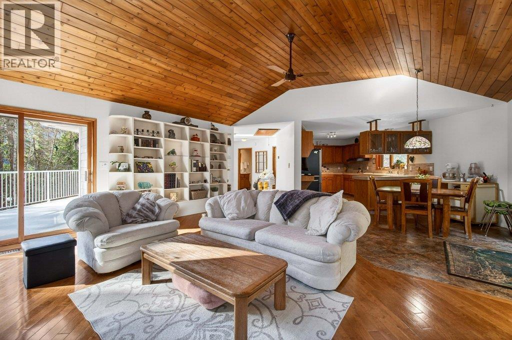 7905 97A Highway, Mara