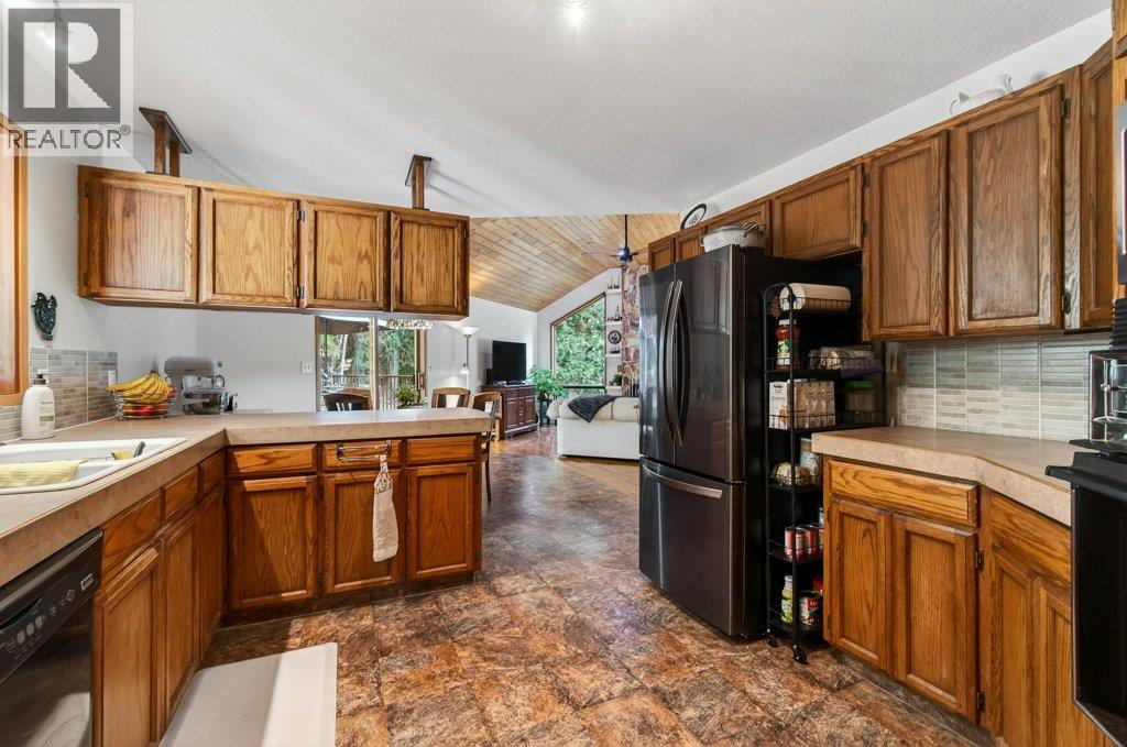 7905 97A Highway, Mara