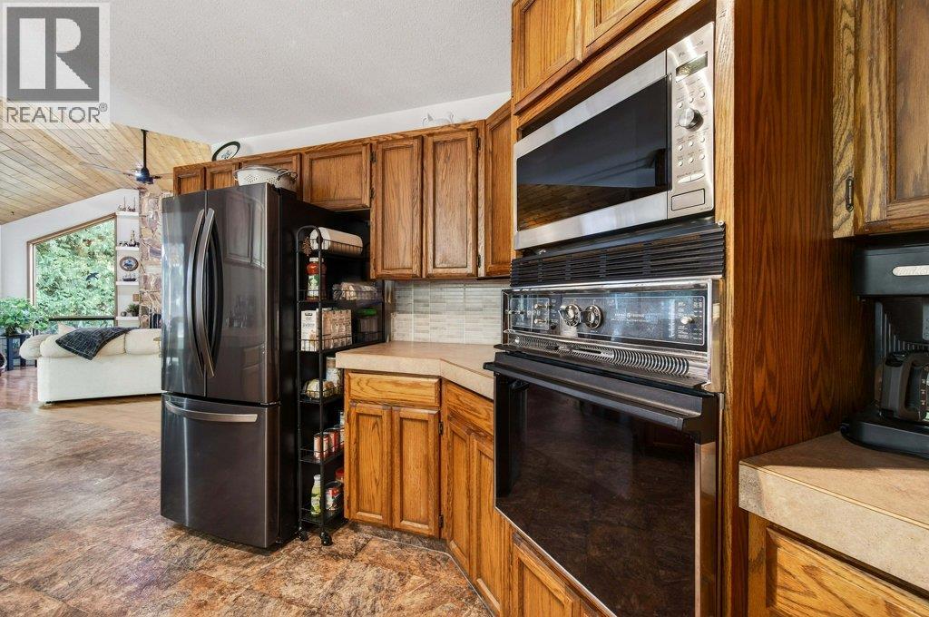 7905 97A Highway, Mara