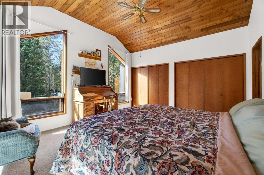 7905 97A Highway, Mara