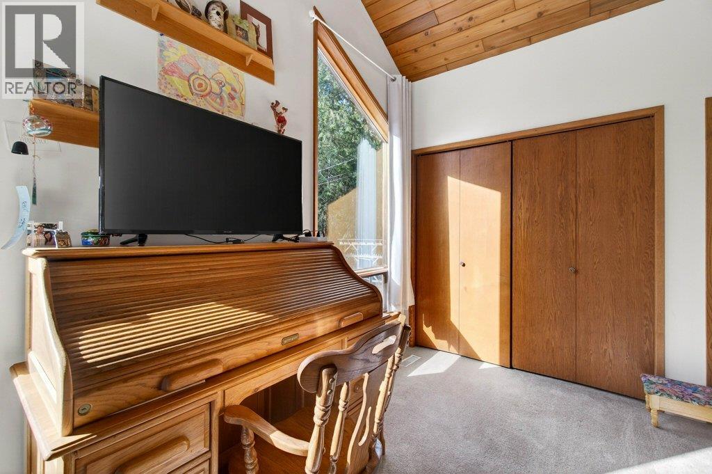 7905 97A Highway, Mara