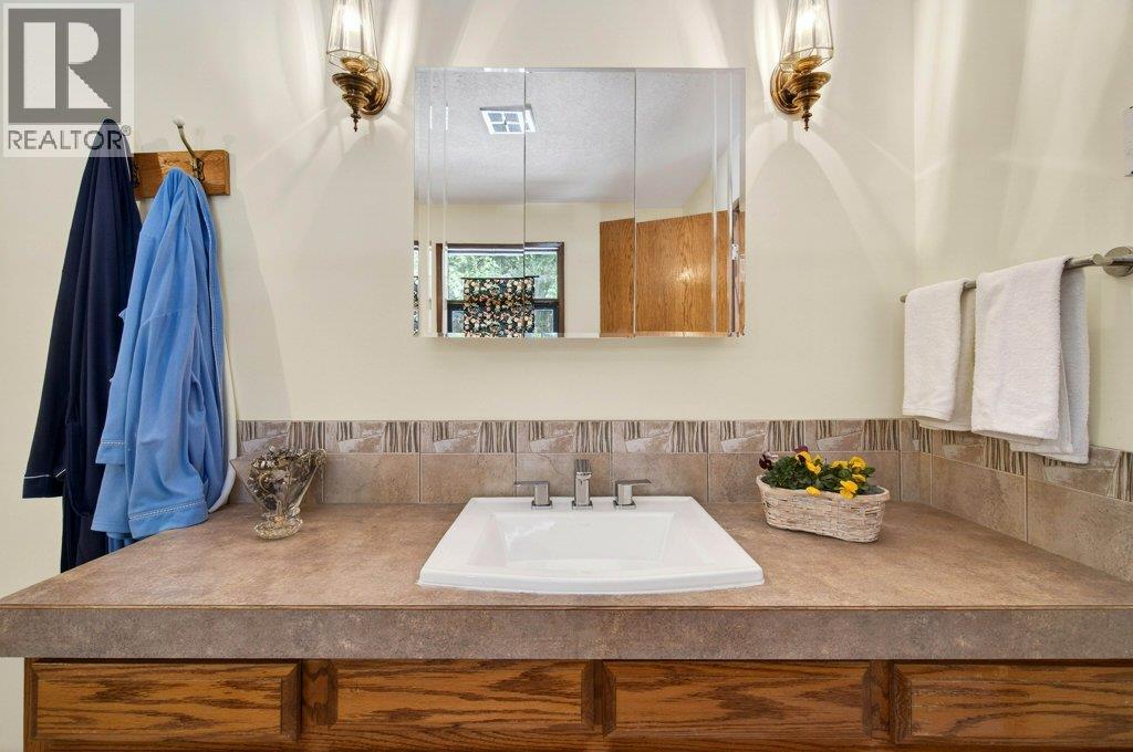 7905 97A Highway, Mara