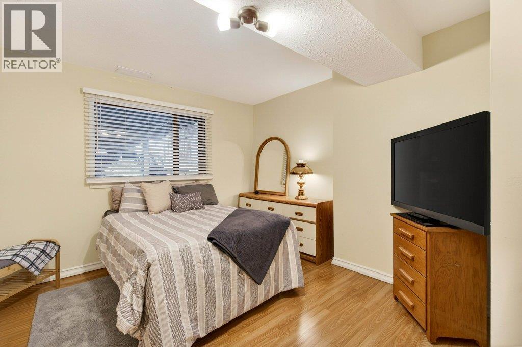 7905 97A Highway, Mara