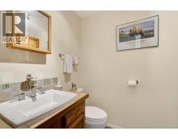 7905 97a Highway, Mara, BC V0E2K0 Photo 25