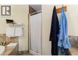7905 97a Highway, Mara, BC V0E2K0 Photo 36