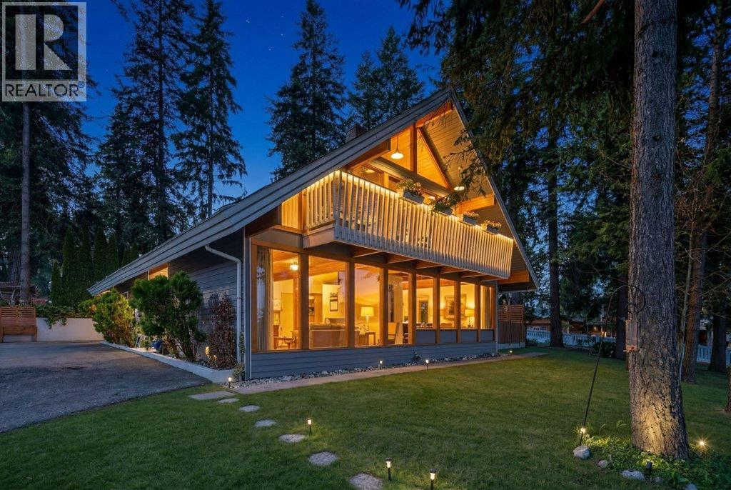  2530 4 Avenue Northeast, Salmon Arm