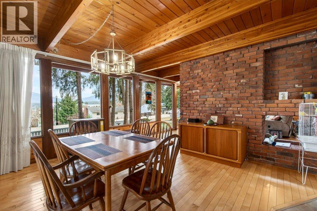 2530 4 Avenue NE, Salmon Arm