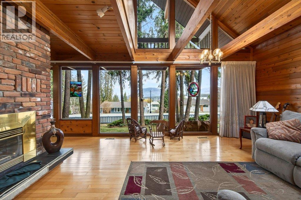 2530 4 Avenue NE, Salmon Arm