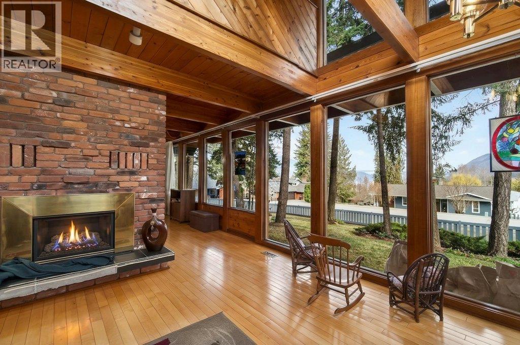 2530 4 Avenue NE, Salmon Arm