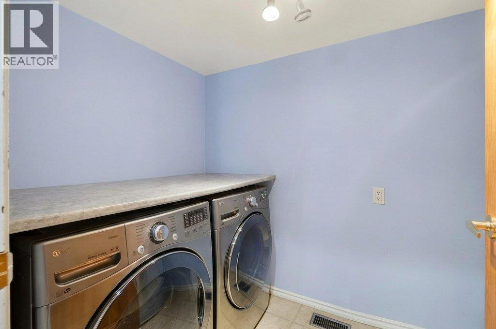 2530 4 Avenue NE, Salmon Arm