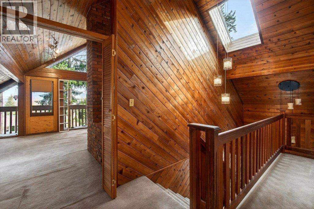 2530 4 Avenue NE, Salmon Arm