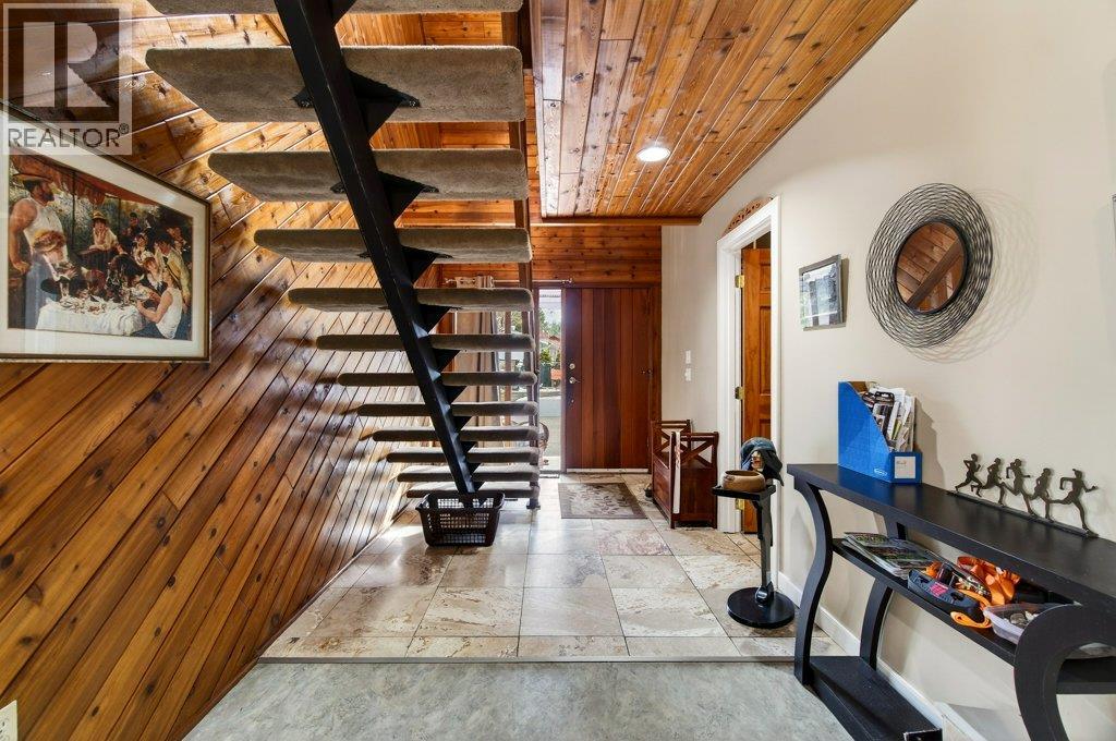 2530 4 Avenue NE, Salmon Arm