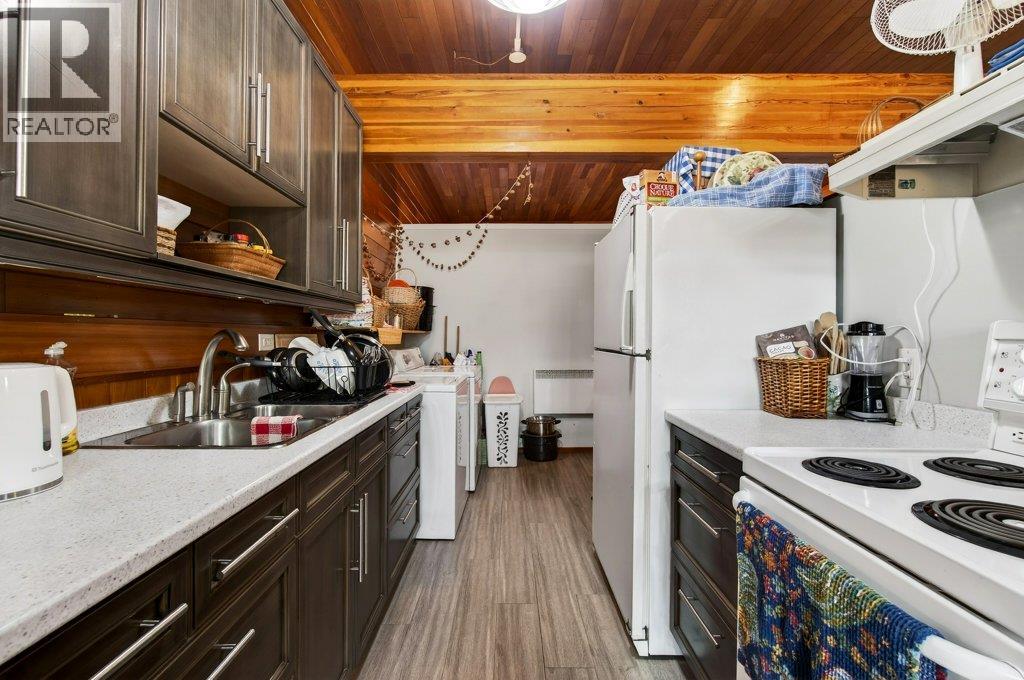 2530 4 Avenue NE, Salmon Arm