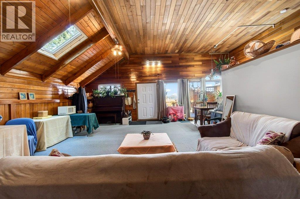 2530 4 Avenue NE, Salmon Arm