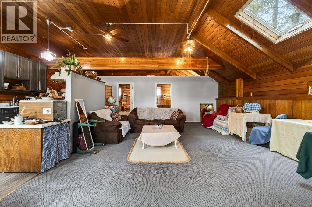 2530 4 Avenue NE, Salmon Arm