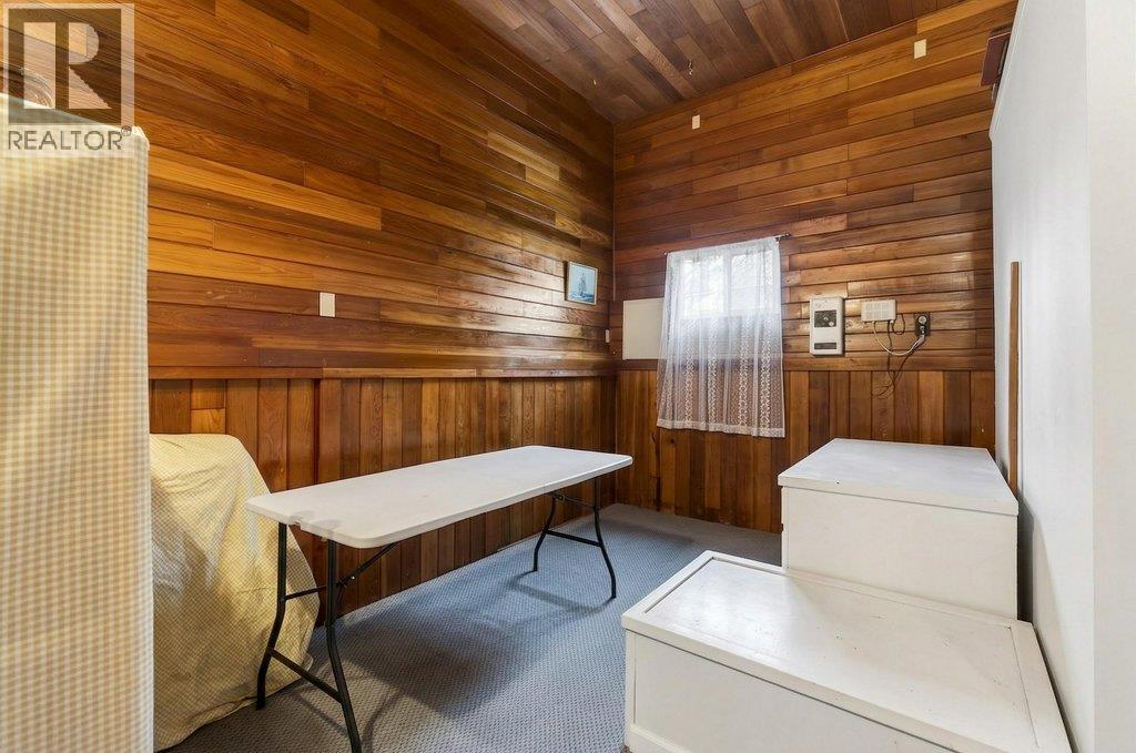 2530 4 Avenue NE, Salmon Arm