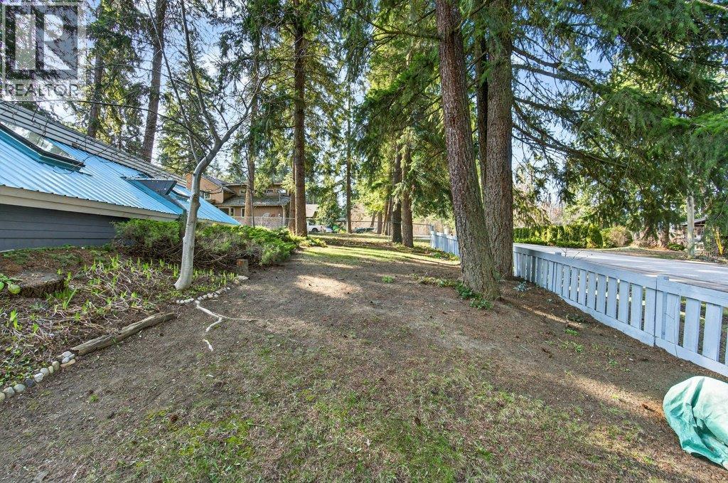 2530 4 Avenue NE, Salmon Arm