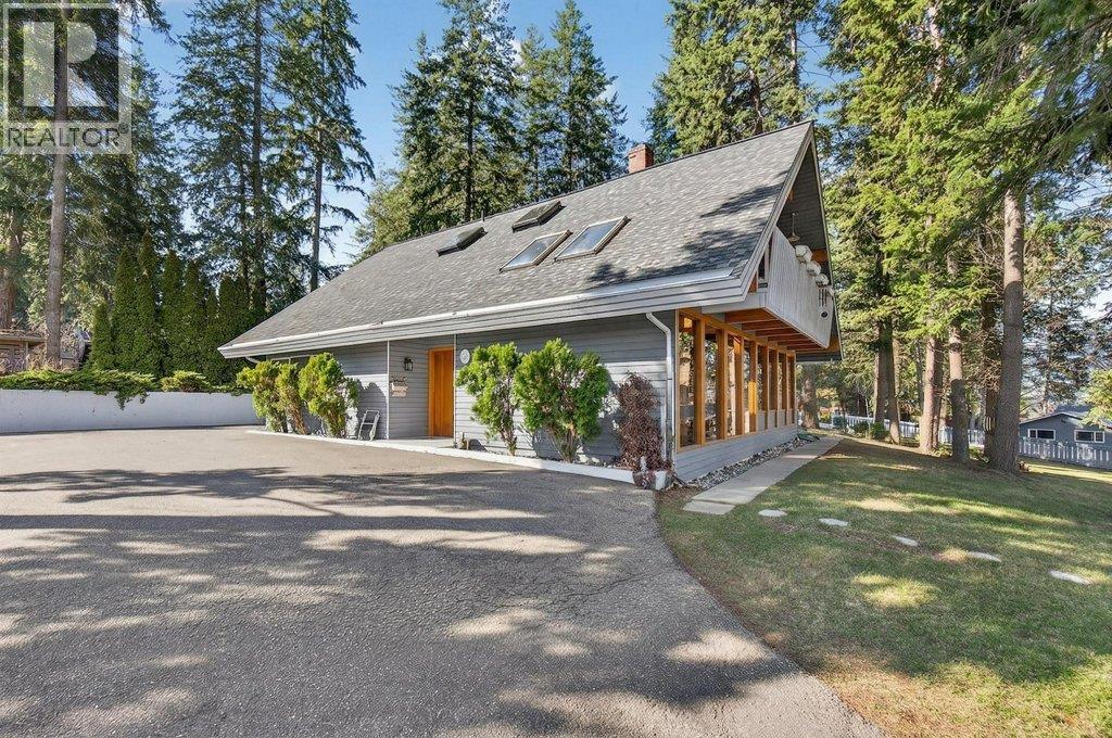 2530 4 Avenue NE, Salmon Arm