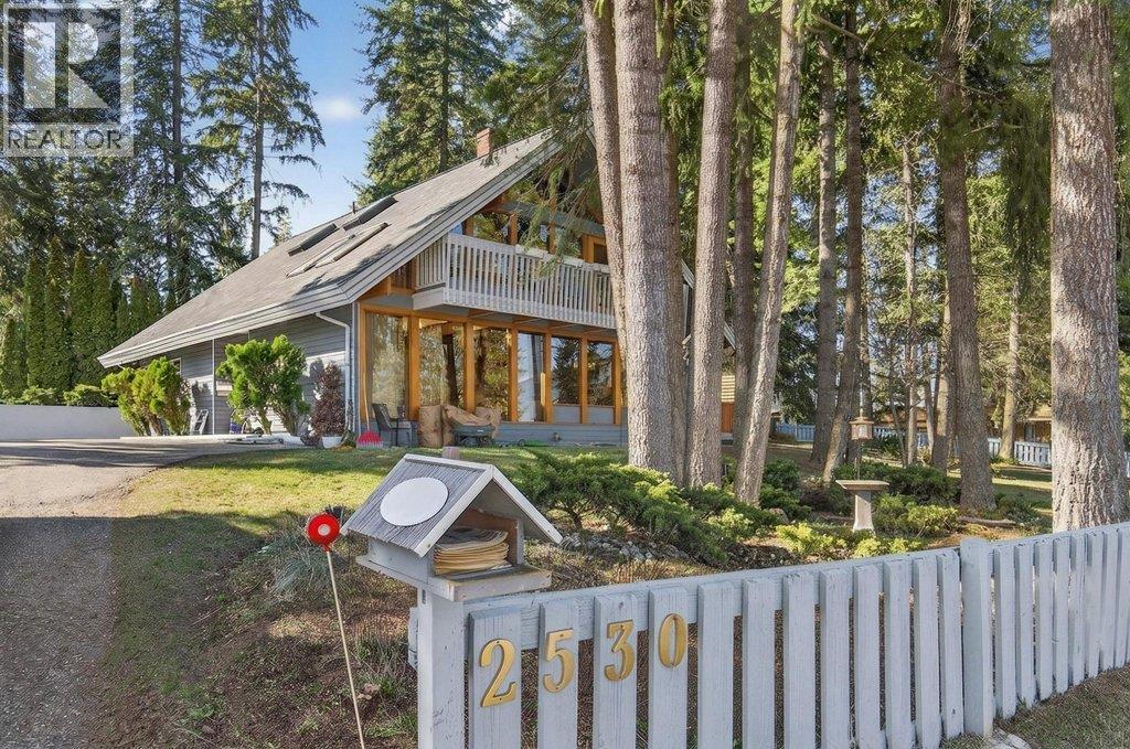 2530 4 Avenue NE, Salmon Arm